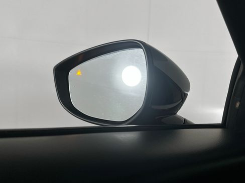 Used 2025 MAZDA CX-30 AWD 2.5 S w/ Preferred Package image 16