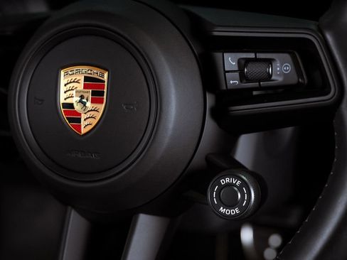 Used 2026 Porsche 911 GT3 RWD image 14
