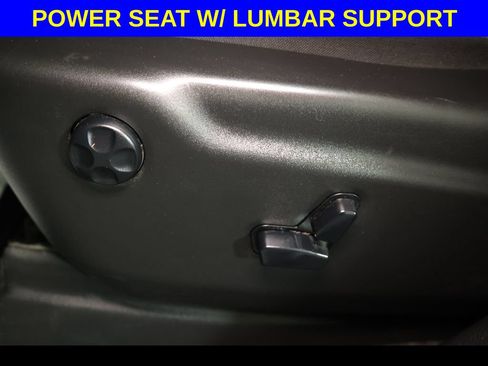 Used 2021 Jeep Grand Cherokee Laredo AWD/4WD image 3