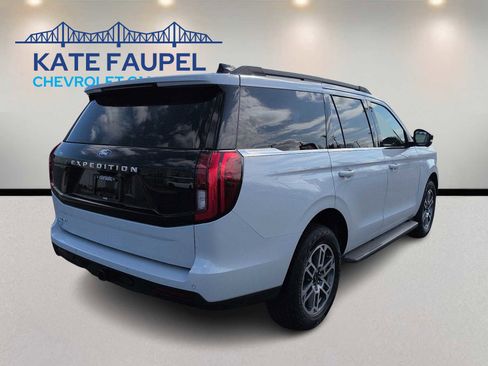 New 2026 Ford Expedition Active AWD/4WD image 7