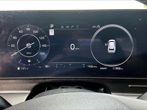 Certified 2025 Kia Sportage SX AWD/4WD image 13