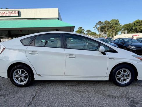 Used 2010 Toyota Prius FWD image 7