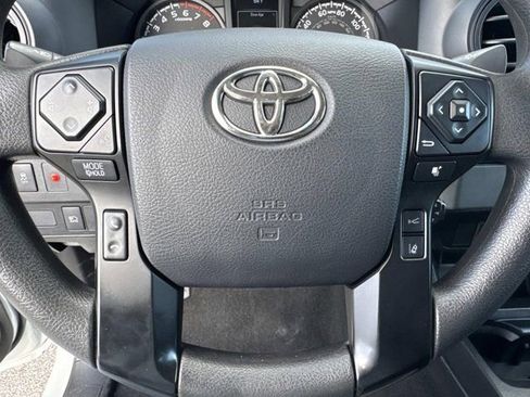 Used 2022 Toyota Tacoma SR image 18