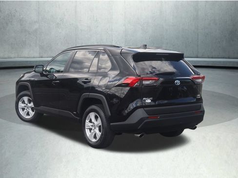 Used 2020 Toyota RAV4 XLE w/ Convenience Package AWD/4WD image 22