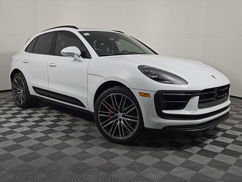 New 2026 Porsche Macan S image 9