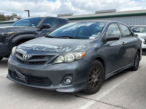 Used 2011 Toyota Corolla S image 10