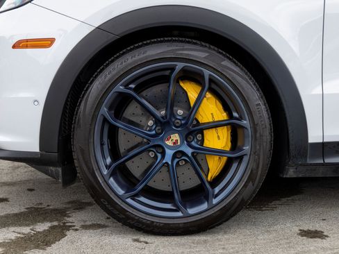 Certified 2024 Porsche Cayenne Turbo GT image 13