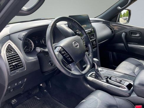 Certified 2023 Nissan Armada SL w/ Midnight Edition Package AWD/4WD image 14