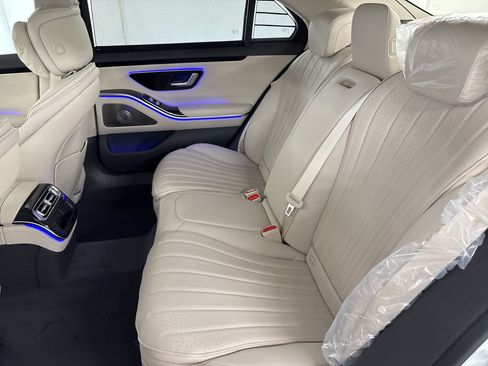 New 2026 Mercedes-Benz S 500 4MATIC image 26