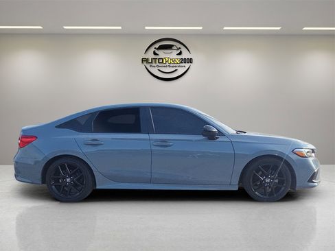 Used 2024 Honda Civic Sport image 8