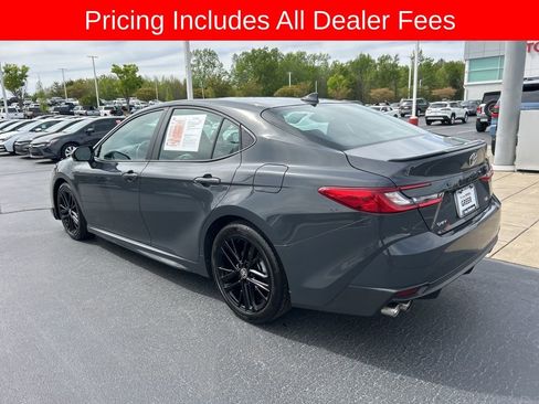Used 2025 Toyota Camry SE FWD image 16