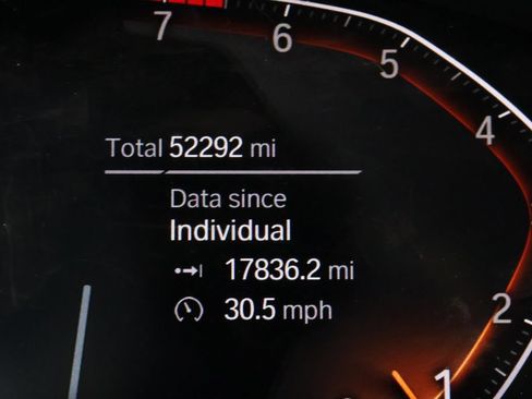 Used 2020 BMW 740i xDrive w/ Premium Package AWD/4WD image 17
