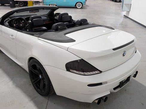 Used 2008 BMW M6 Convertible RWD image 8