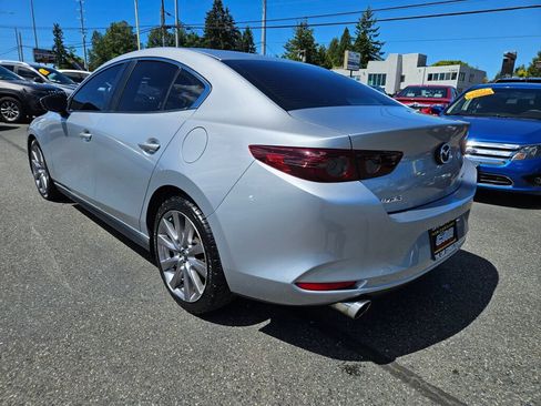 Used 2019 MAZDA MAZDA3 Sedan FWD image 6