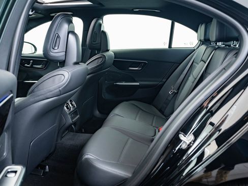 Certified 2025 Mercedes-Benz C 300 4MATIC Sedan image 37