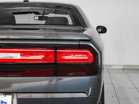 Used 2013 Dodge Challenger R/T Plus image 38