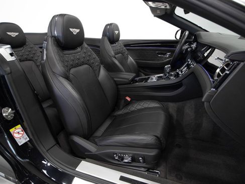 Used 2020 Bentley Continental GT V8 image 49