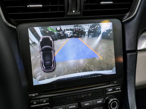 Used 2017 Porsche 911 Carrera image 21