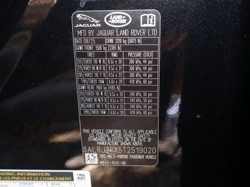 New 2026 Land Rover Discovery S AWD/4WD image 30
