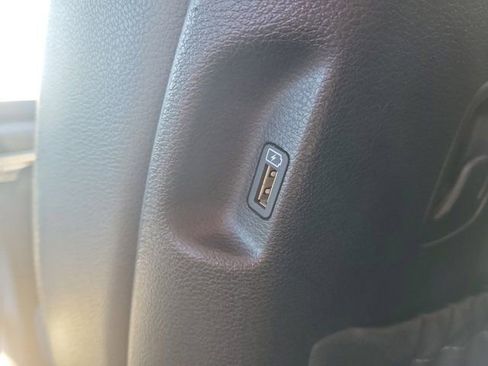 Used 2021 Kia Telluride EX w/ EX Premium Package image 16