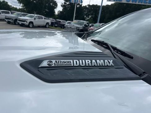 Used 2022 Chevrolet Silverado 2500 LTZ w/ Safety Package AWD/4WD image 3