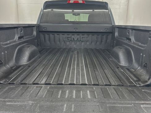 Used 2018 GMC Sierra 1500 SLT w/ SLT Premium Package image 28