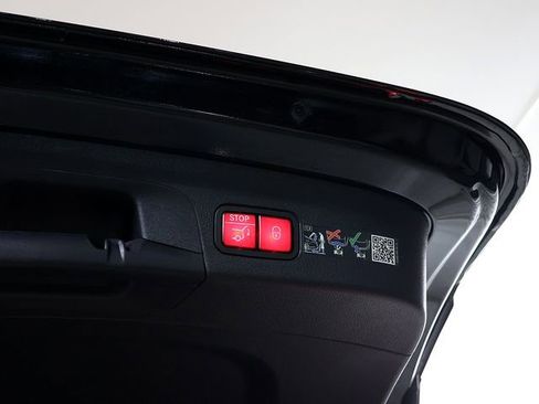 Certified 2026 Mercedes-Benz GLE 350 4MATIC image 32