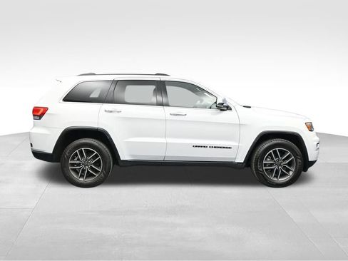 Used 2019 Jeep Grand Cherokee Limited AWD/4WD image 6