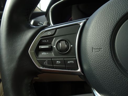 Used 2023 Acura MDX SH-AWD image 22