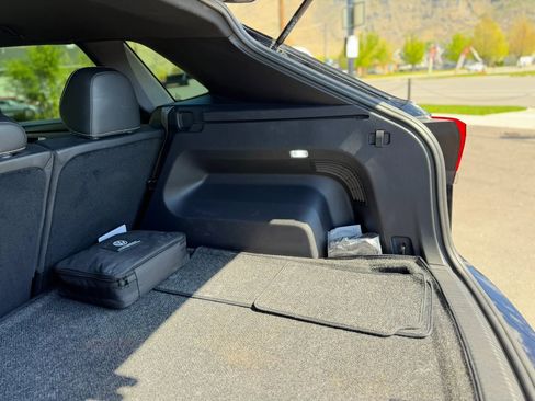 Used 2024 Volkswagen Atlas Cross Sport SE image 18