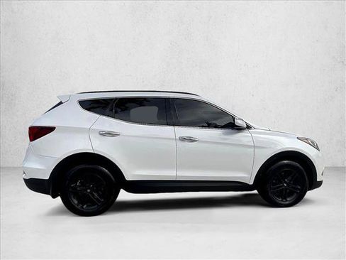 Used 2018 Hyundai Santa Fe Sport w/ 2.4L Value Package 02 FWD image 5