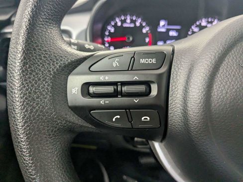 Used 2023 Kia Rio S FWD image 17