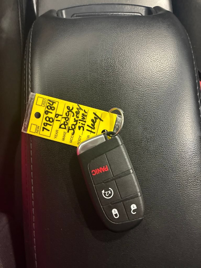 Used 2019 Dodge Journey SE w/ Connectivity Group FWD image 20