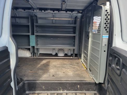 Used 2019 Chevrolet Express 2500 w/ Communications Package RWD image 25