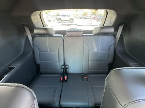 New 2025 GMC Acadia Elevation w/ Elevation Premium Package image 9