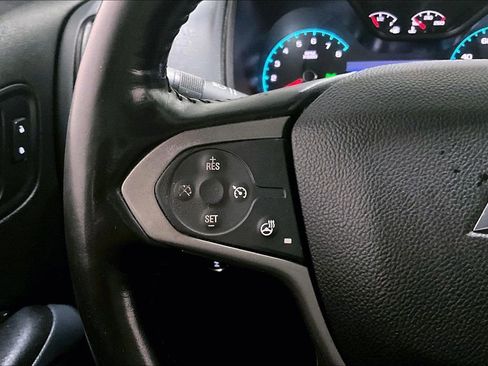 Used 2019 Chevrolet Colorado Z71 w/ Z71 Midnight Edition image 12