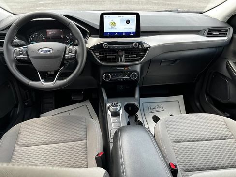Used 2022 Ford Escape SE w/ SE Sport Appearance Package AWD/4WD image 10