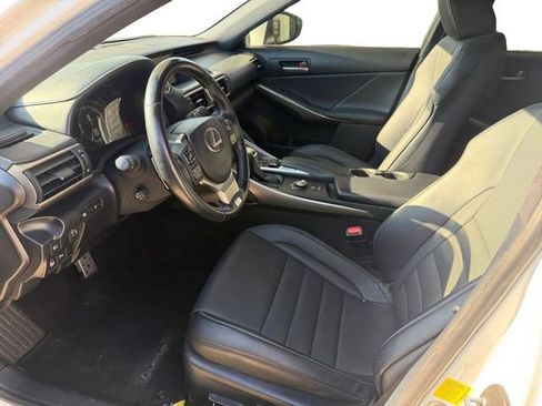 Used 2018 Lexus IS 300 300 image 8
