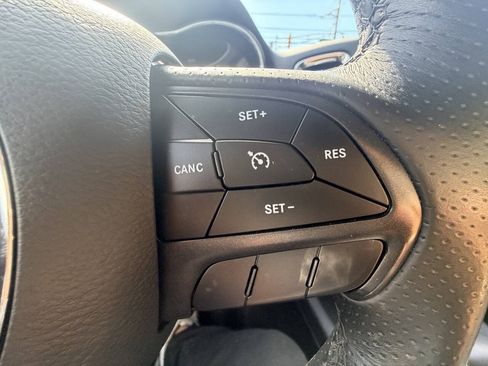 Used 2018 Dodge Durango SXT w/ Quick Order Package 2BB AWD/4WD image 8