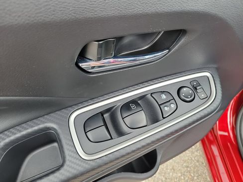 Used 2025 Nissan Versa SR w/ Trunk Package FWD image 26
