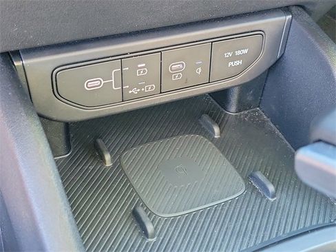 Used 2025 Kia K4 EX image 19