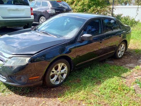 Used 2012 Ford Fusion SE image 2