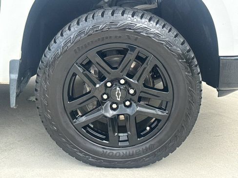Used 2022 Chevrolet Silverado 1500 LT Trail Boss w/ Protection Package AWD/4WD image 11