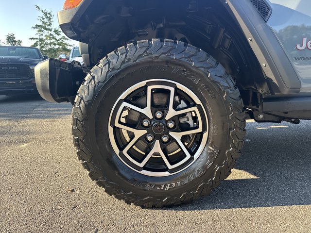 Certified 2025 Jeep Wrangler Unlimited Rubicon w/ Convenience Group AWD/4WD image 13