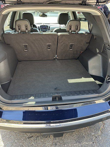 Used 2020 Chevrolet Equinox Premier FWD image 17