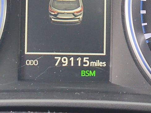 Used 2017 Toyota Highlander XLE image 17