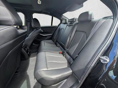 Used 2025 BMW 330i xDrive Sedan image 15