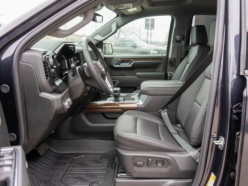 New 2026 GMC Sierra 1500 Elevation w/ Elevation Premium Package image 11