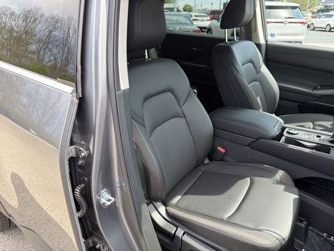 New 2026 Nissan Pathfinder SL AWD/4WD image 21
