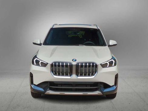 Used 2026 BMW X1 xDrive28i image 3